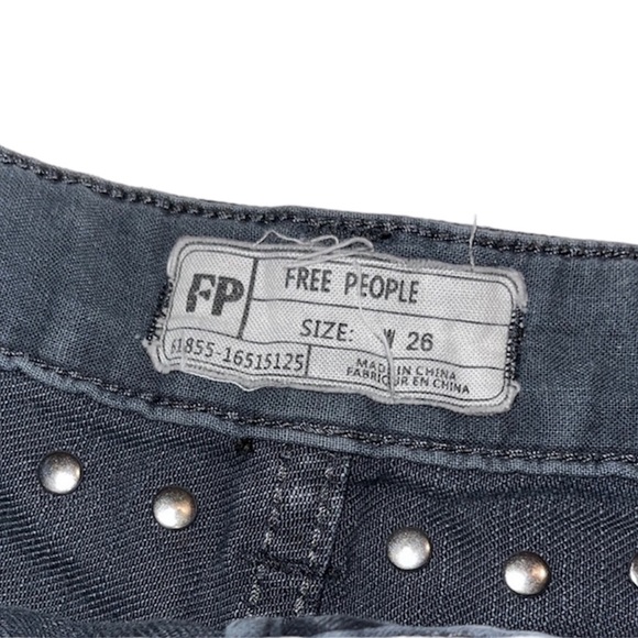 Woman's FP Dark Gray Mid Rise Stud Jean Short 26 - Picture 3 of 4